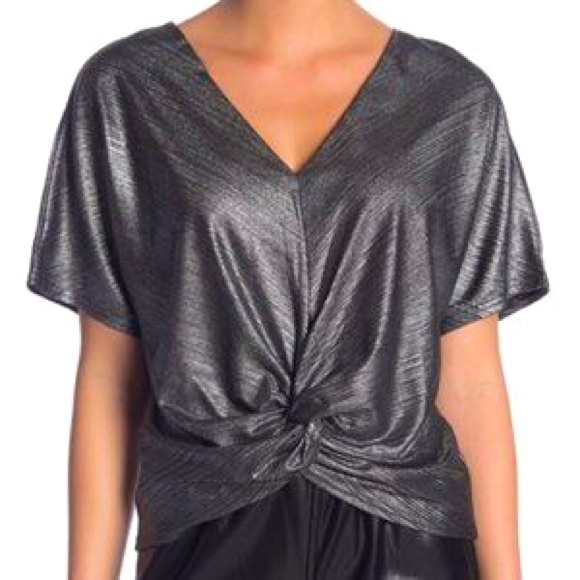 Metallic Code X Mode Sheen Top in Black, Small - Picture 4 of 4